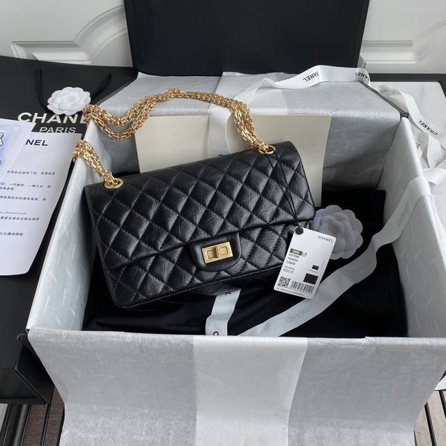 Zp级别as7586 Chanel2.55 Reissue 225永恒经典 秋冬季官方最新原厂进口胎牛 皮质细腻柔软舒适 媲美专柜 2.55是一款配有金属链条的