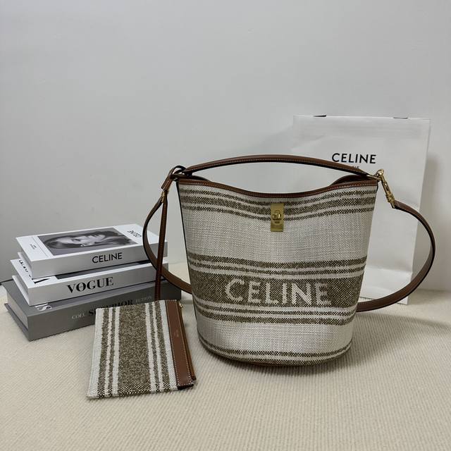 大号 Celine赛琳 新品 Bucket 16 织物水桶 最新米色麻质 亲和感 版型随意自然 复古与时尚展现的淋漓尽致 简约风格轻松上身 搭配一个内袋可放置贵