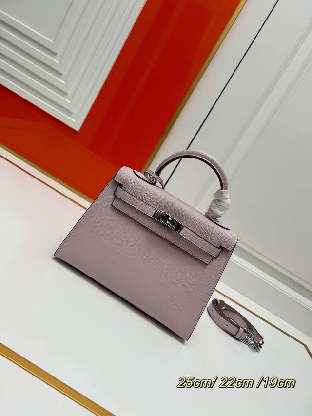 爱马仕 Hermes Kelly 金扣 Togo 爱马仕 不用多赘述了 爱上的人从此其他牌子是陌路人了