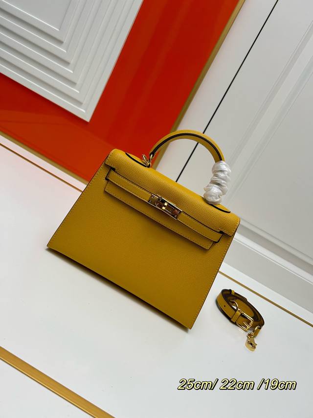 爱马仕 Hermes Kelly 金扣 Togo 爱马仕 不用多赘述了 爱上的人从此其他牌子是陌路人了