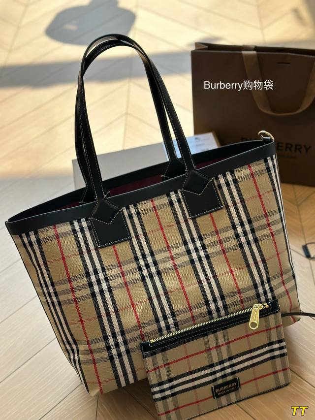 Burberry购物袋 赠送小包包 尺寸35*29Cm 容量很nice 满足日常需求 - 点击图像关闭