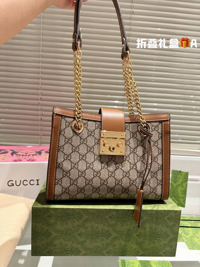 原单 牛皮 Gucci Padlock 原单飞机盒折叠礼盒 Gucci Padlock古驰新款链条单肩包 现货秒发 经典gucci双g字母印花高级人造革面料配进