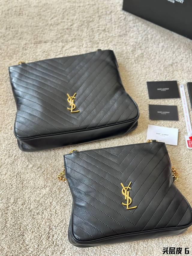 头层皮 Ysl 链条托特包 黑色系的搭配很适这季节 复古氛围感瞬间拉满 尺寸大号34 30Cm 小号28 25Cm