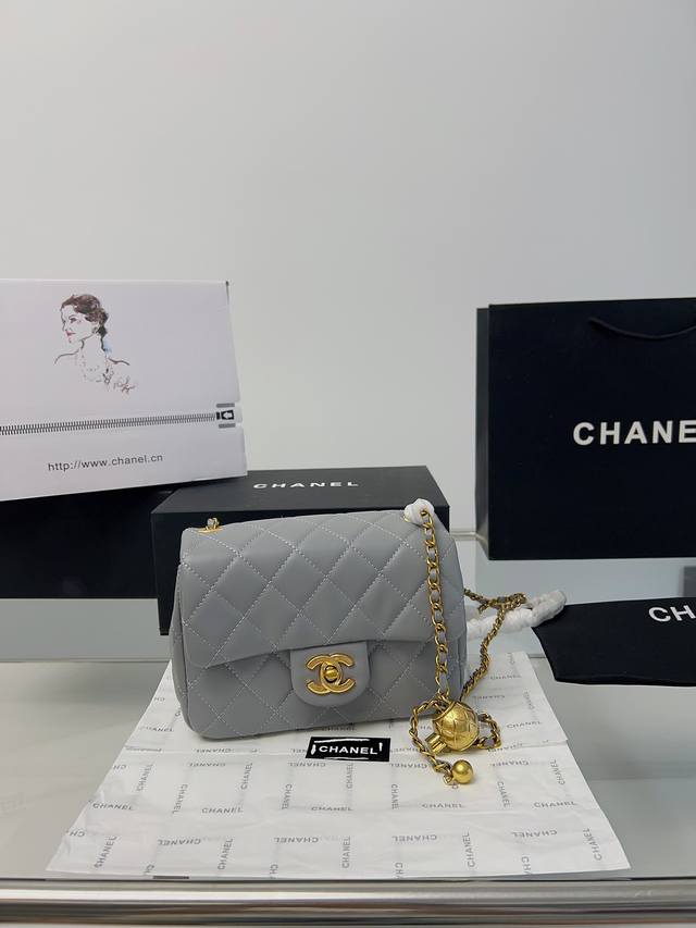 Chanel 金球方胖子颜色图