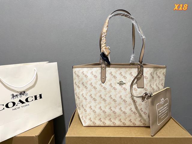 折叠礼盒 Size 35*27Cm Coach 蔻驰经典双面city托特包 经典logo购物袋tote包 大爆款 分分钟断货 正反两面都好看 毫无违和感