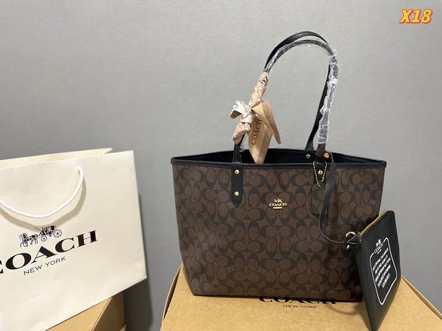 折叠礼盒 Size 35*27Cm Coach 蔻驰经典双面city托特包 经典logo购物袋tote包 大爆款 分分钟断货 正反两面都好看 毫无违和感