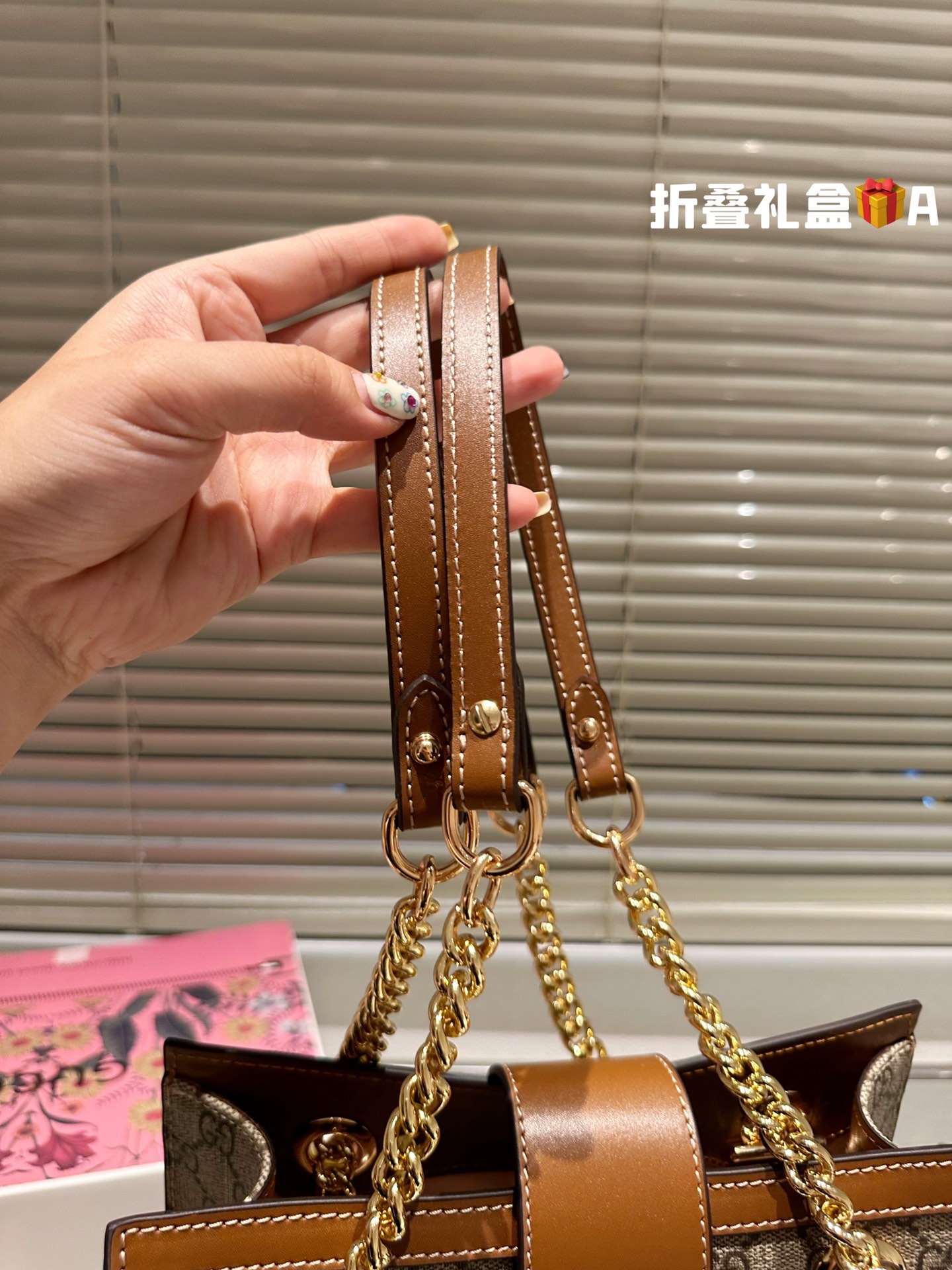 原单 牛皮 Gucci Padlock 原单飞机盒折叠礼盒 Gucci Padlock古驰新款链条单肩包 现货秒发 经典gucci双g字母印花高级人造革面料配进 - 点击图像关闭