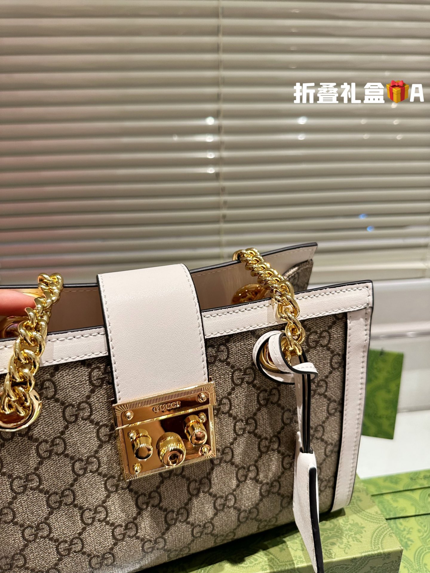 原单 牛皮 Gucci Padlock 原单飞机盒折叠礼盒 Gucci Padlock古驰新款链条单肩包 现货秒发 经典gucci双g字母印花高级人造革面料配进