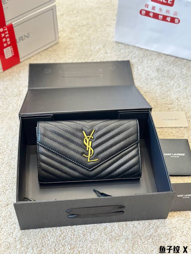 复刻版 牛皮 Ysl Woc链条包信封包ysi家当之无愧的入门经典款 超级耐燥这个皮质真的是我最爱的皮质之一不怕刮牛皮的纹理也有质感 相比金链我更喜欢链非常耐看 - 点击图像关闭