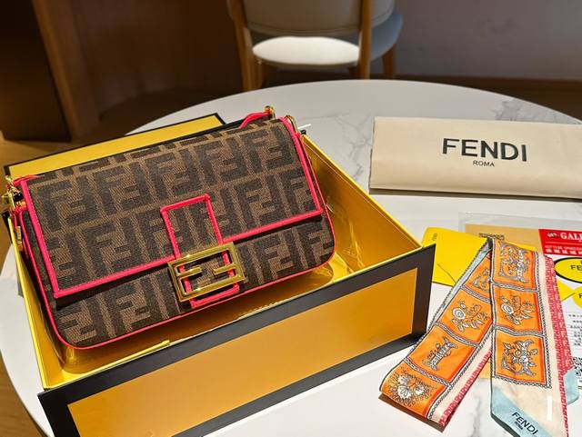 配送丝巾 芬迪fendi 经典手提法棍包 尺寸27Cm 礼盒包装