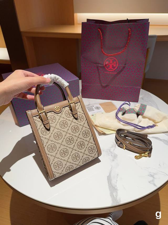 Tory Burch 托里伯奇tb T Monogram 迷你琴谱包 尺寸16 19 礼盒包装手提袋