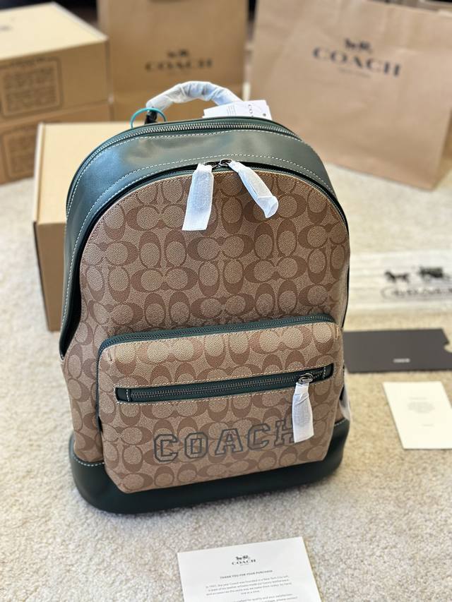 牛皮版本 Coach奥莱男士双肩包 Graham Backpack 时尚大气的设计 男神必备款 軍真皮材质制作 摸上去超质感 每一处的细节都细致入微 不管背多久