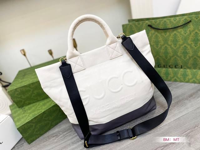 配盒 Gucci 新品 Tote 菜篮子 购物袋手提托特斜挎单肩多用 定制面料logo五金原版一比一品质 炒鸡百搭实用的一款 喜欢的美妞赶快入手吧 店主推荐 质