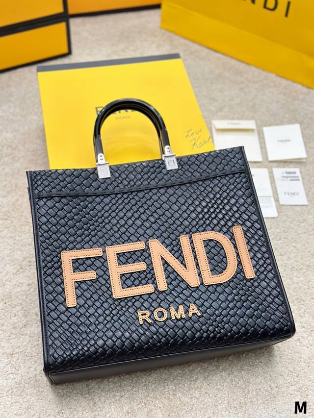 编织 尺寸 35*31Cm F家 Fendi Peekabo 购物袋 经典的tote造型 编织托特包