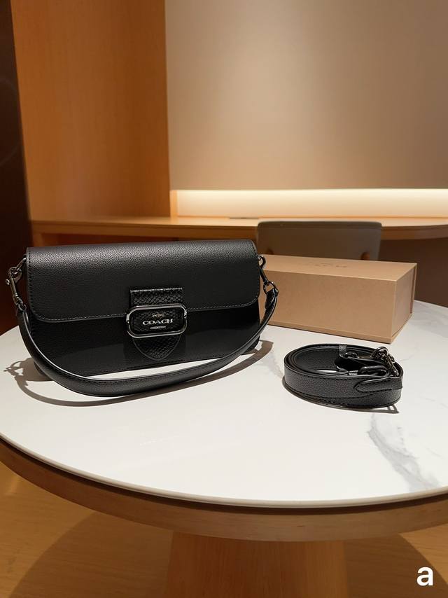 Coach 蔻驰 Morgan Shoulder Bag 摩根法棍酒神马车扣 尺寸27Cm 礼盒包装