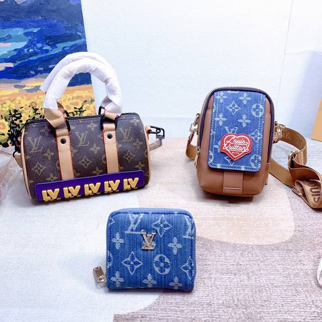 三件套 Lv 枕头包+手机包+牛仔钱包 3件套组合 尺寸 大20X13X10Cm 中18X13X5Cm 10X10Cm