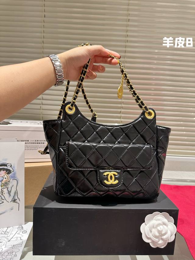 羊皮 Hobo 界炸弹 司 Chanel 丝绒夭猫精灵 直击心巴的粉色炸弹 Chanel23B 丝绒粉天猫精灵金币hobo 低饱和的深系烟雾粉 不是一层不变的甜