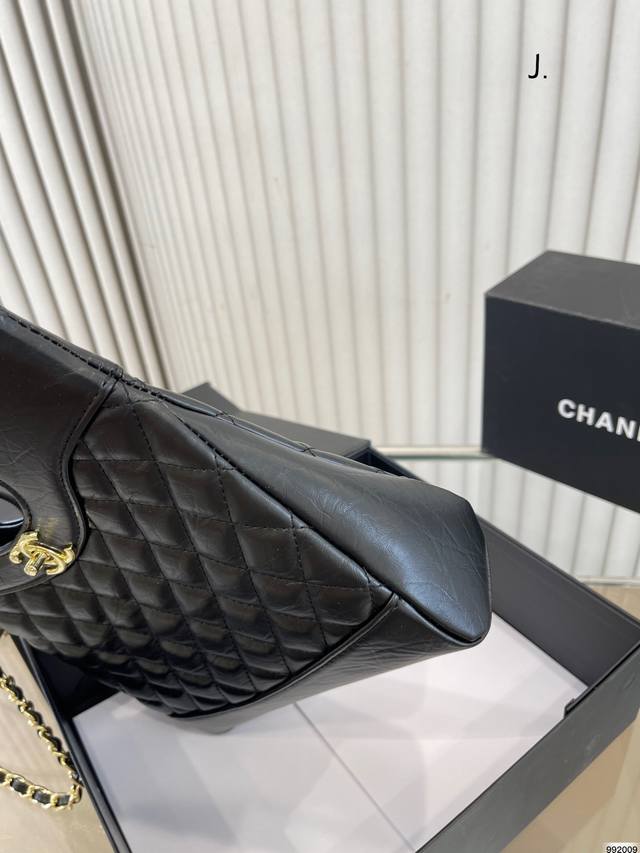 折叠盒 香奈儿chanel31Bag 超级随性慵懒 时髦精必备 满分的包包 真的超酷 尺寸22 22