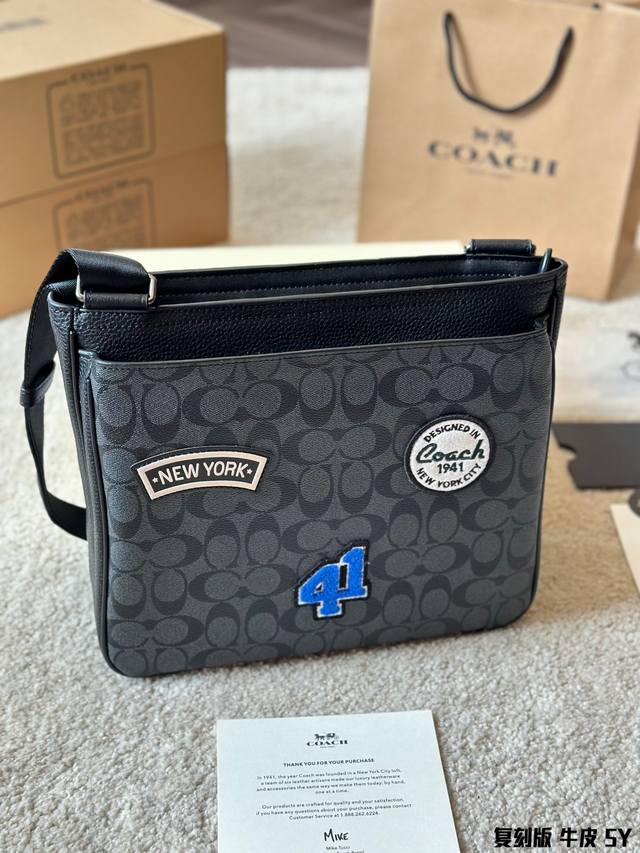 复刻版 牛皮 Coach 蔻驰 新品 Granger 男士斜挎包 潮流帅气又体闲的男士斜挎包 搭配一根可调节宽肩带 适配不同身高人群 经典 Signature