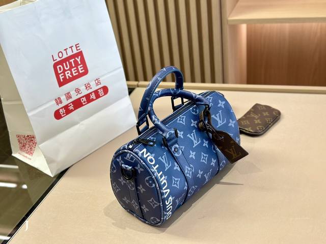 尺寸 25*15Cm Lv Keepall 新品枕头包 简直长在我的心头 男女同款 男盆友的新包