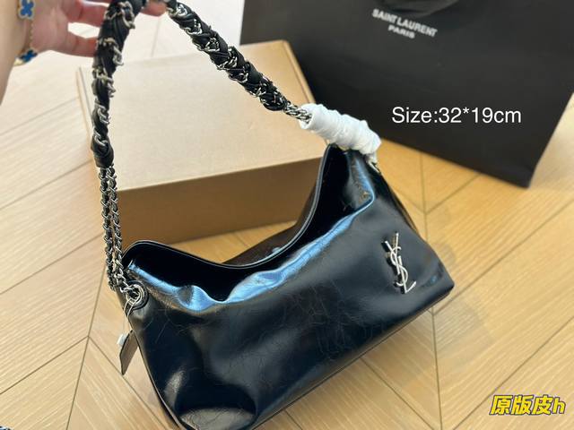 Ysl新品 牛皮质地 时装 休闲 不挑衣服 尺寸32*19Cm