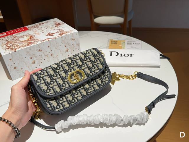 迪奥dior 女士sac 30Montaigne Avenue 帆布提花 链条包蒙田包 尺寸22Cm 礼盒包装