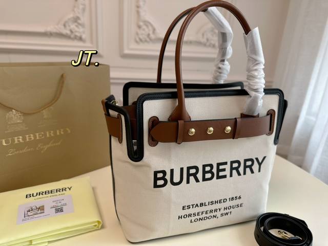 无盒 Size:33 29 Burberry 巴宝莉帆布托特购物袋 B家最新爆款 三粒铆钉装饰 优雅 朴素 庄重而不失雅致 休闲装 风衣都能搭 炒鸡实用且越背越