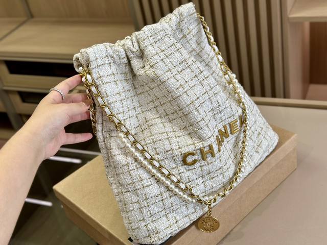 配盒 Size 36Cm 香奈儿太好搭配了呜呜呜 Chanel Bag 更酷哦 牛仔很耐造 高级感拉满 搜索 小香家 垃圾袋