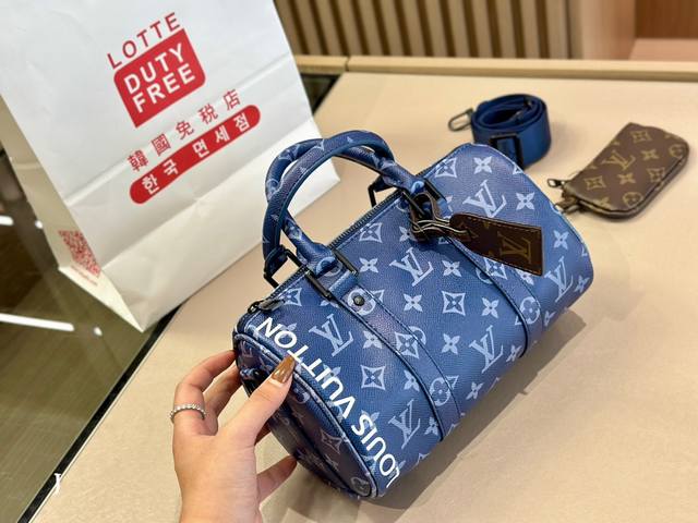 尺寸 25*15Cm Lv Keepall 新品枕头包 简直长在我的心头 男女同款 男盆友的新包