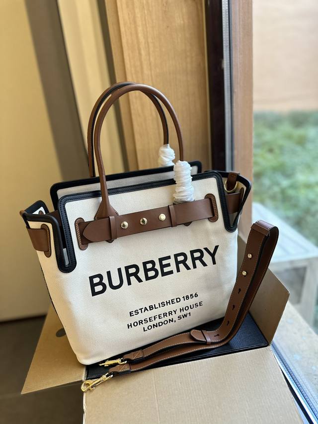 Size:33 29 Burberry 巴宝莉帆布托特购物袋 B家最新爆款 三粒铆钉装饰 优雅 朴素 庄重而不失雅致 休闲装 风衣都能搭 炒鸡实用且越背越好看