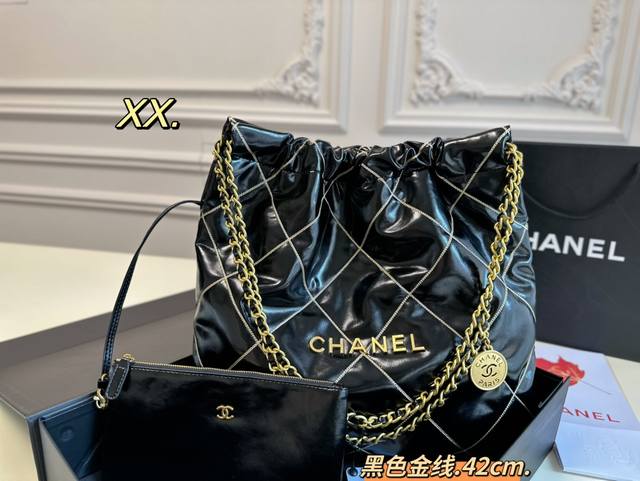 大号 中号 折叠盒 Size 42 37 35 30 Chanel香奈儿金线款22Bag垃圾袋 菱格以金色金属链修饰整个包身 透着满满的贵气 随性 气质 慵懒又