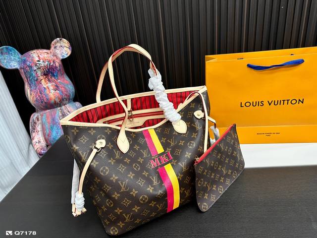 Size 32.29Cm Lvneverfull 中号购物袋 牛皮版本 经典到无可复制 最最最经典畅销颜色 有质感 有味道 大家拿到后可以感受下