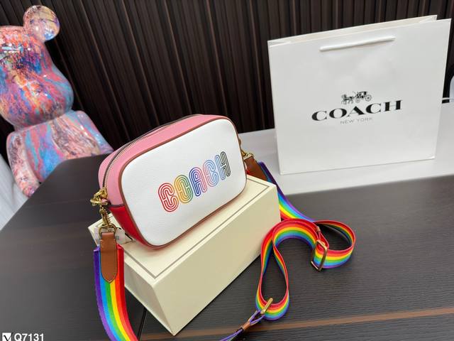 折叠盒 Coach 蔻驰相机包 百搭还使用 男女同款 尺寸19.12Cm