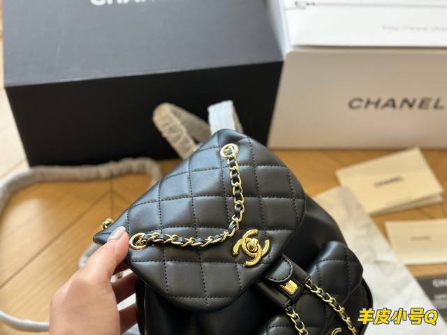 全套包装 Chanel菱格双肩包 出游必备哦 多色可选择 尺寸19*20Cm