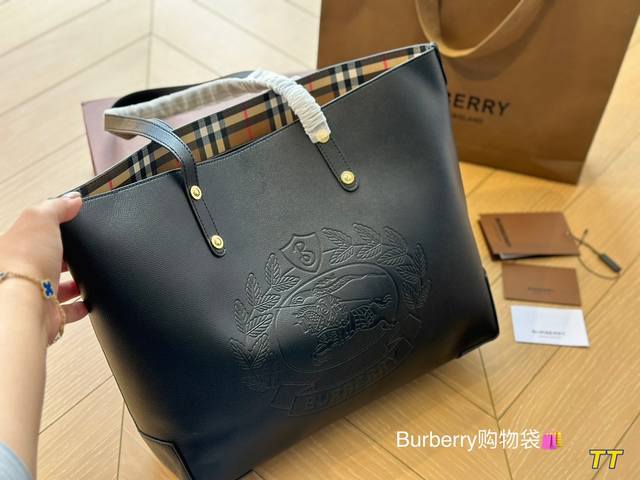 Burberry 巴宝莉 战马格纹双面购物袋单肩手提包 28x30