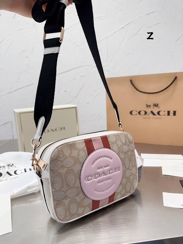 牛皮版本 配爱心挂件 Coach Dempsey相机包女包斜挎包 Coach 蔻驰 Camera Bag 2022相机包horse And Carriage 相