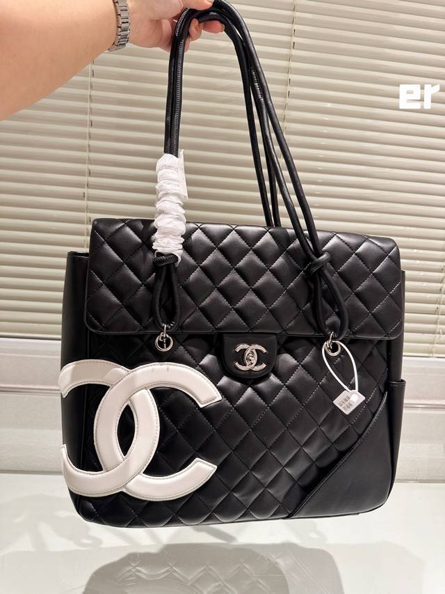 Chanel 中古香奈儿 机场tote推荐 超洋气的一款 尺寸36 33