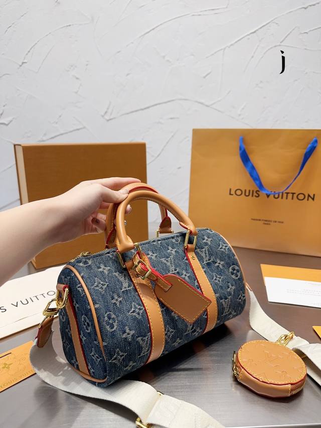 丹宁 Lv Keepall 45 25Cm机场包 无论版型 内里和专柜毫无差别 真正原版复刻 内里可拆卸 火遍全球的爆款机场大包 机车女神包 明星同款 贵气而充