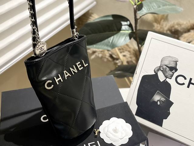 折叠礼盒 Chanel 新品 金币mini 水桶包 时装 休闲 不挑衣服 尺寸12x18Cm