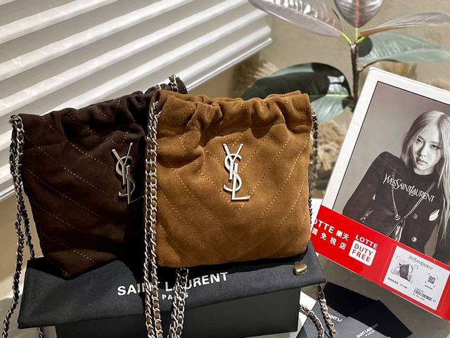 纯皮 鹿皮 Ysl 链条包 Mini 垃圾袋 慵懒随性又好背 上身满满的惊喜 高级慵懒又随性 彻底心动的一只 Size 16 13Cm