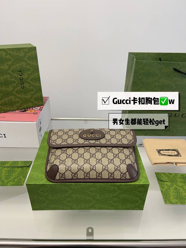 飞机盒折叠盒 原版皮 原版肩带 重磅推荐虎头腰包 Gucci 情侣款虎头包挎包 胸包能够一直成为火爆之王不是空穴来风 而是靠它的实 火爆之王 除了nice还是n