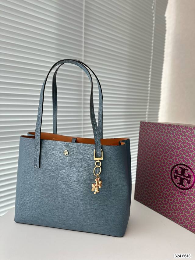 配盒子 Toryburch 托里伯奇新款托特包toryburch 职场通勤首选 自重很轻 不费力搭配日常或者 通勤的职场穿搭 尺寸 33 26 货号6613