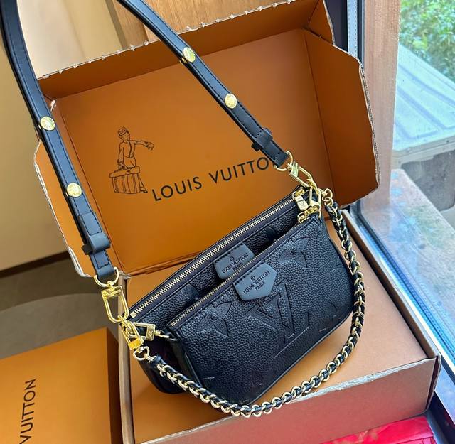 折叠礼盒包装 Lv 三合一 麻将包 Lv三件套multi Pochette Accessoires 这两年一直流行的复古风潮 这回再度刮回了经典monogram