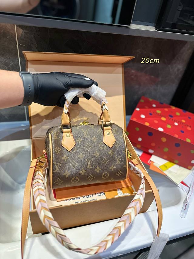 折叠礼盒 Lv Keepall枕头包 2023新款 手提 斜挎 男女通用哦 Mm尺寸20 14