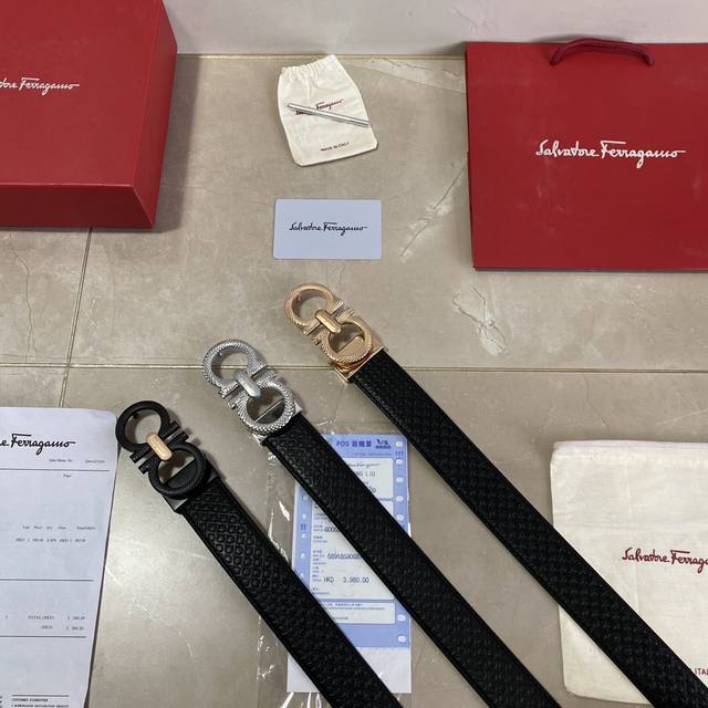 品牌 菲拉格慕ferragamo 等级 原版品质 头层牛皮 专柜售经典爆款开模 油边精致 电脑车线 手感柔软 实物拍摄无修饰 上身效果超好 长度可裁剪 配专柜全