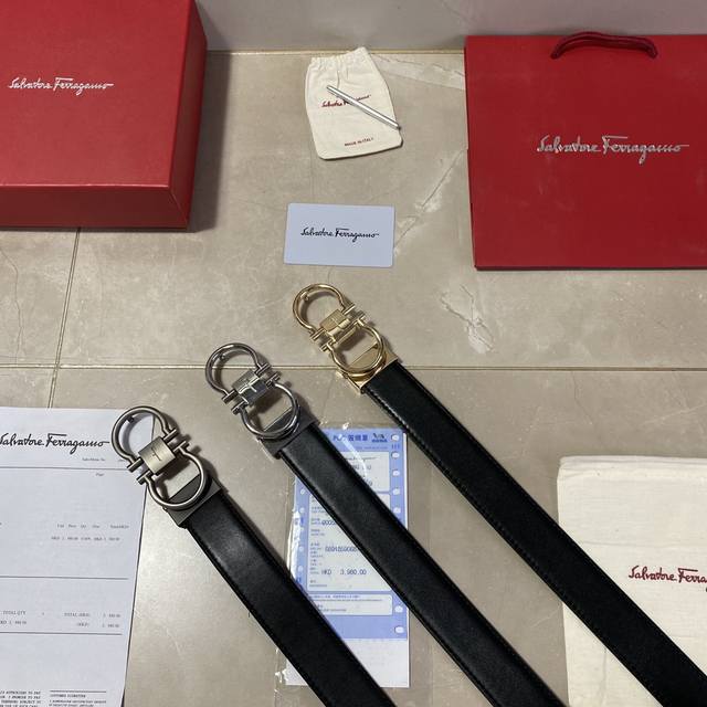 品牌 菲拉格慕ferragamo 等级 原版品质 头层牛皮 专柜售经典爆款开模 油边精致 电脑车线 手感柔软 实物拍摄无修饰 上身效果超好 长度可裁剪 配专柜全