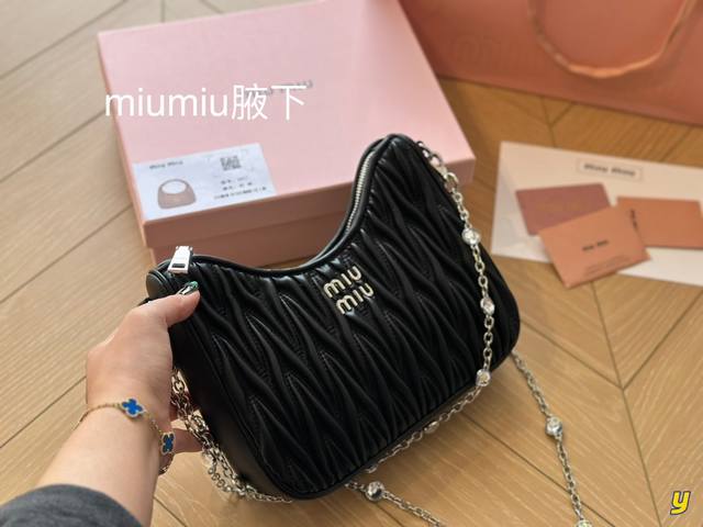 配盒size 21*12Cm新品来啦 Miumiu缪缪百褶包链条单链双链 每个颜色都可爱