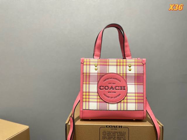 高版本 原版布 Coach 蔻驰 Dempsey 22 Tote 购物袋.原版皮.这是什么神仙配色 毫无抵抗力.单肩手提都可以.容量超级大. 耐磨耐脏.砖柜一比