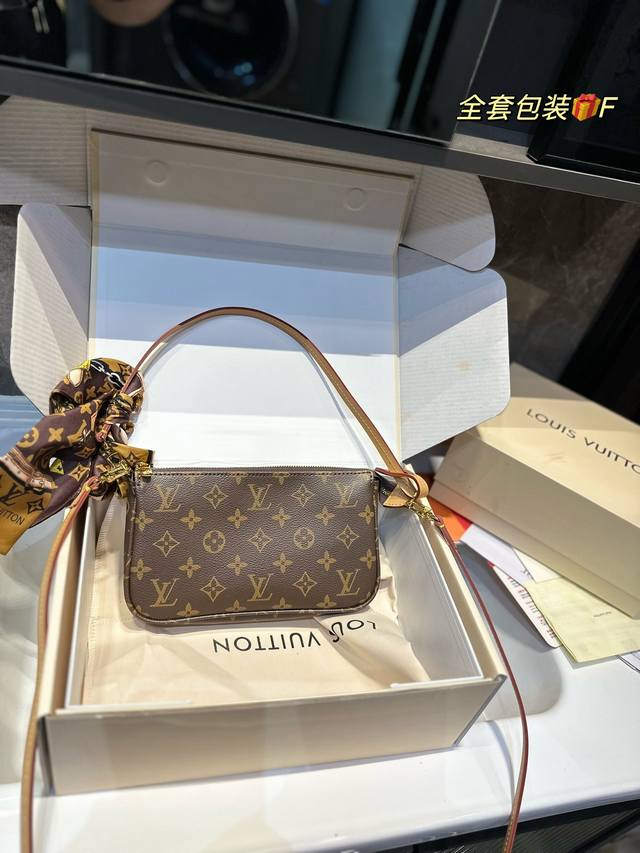 折叠飞机礼盒 Lv Pochettep Accessories Mila 麻将包老花经典的麻将包包 万年长青款式 经典就是永不过时 正因为如此二手市场两极化明显