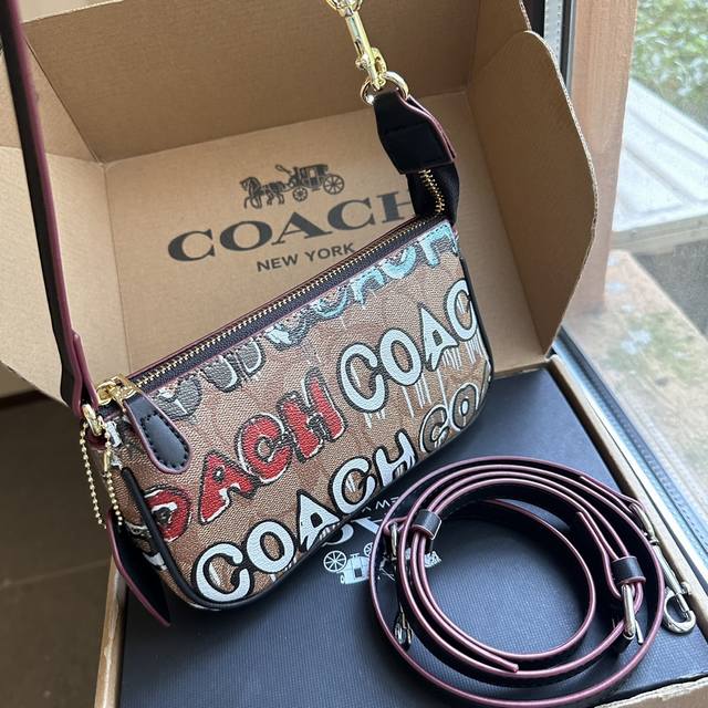 礼盒包装 Coach专柜新款swinger Bag单肩腋下包斜挎包 蔻驰原单月牙包麻将包 Ykk原单五金搭配精致面料 做工完美百搭神器 长短两根肩带专柜尺寸 2